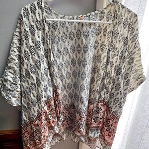 Cool multi-pattern cover-up